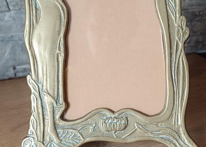 Grajewo ogłoszenia: Sprzedam starą ramkę mosiężną w dobrym stanie o wymiarach 21...