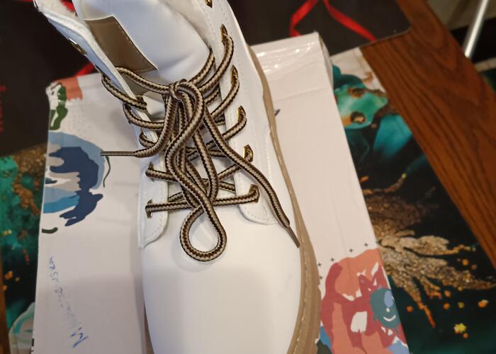 Grajewo ogłoszenia: Sprzedam nowe buty zimowe rozmiar 39