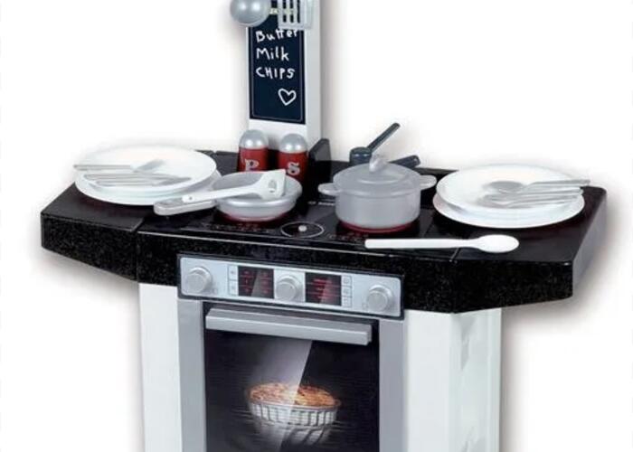 Grajewo ogłoszenia: Sprzedam kuchnię zabawkową firmy Bosch.
 Kuchnia wydaje dźwięki.
